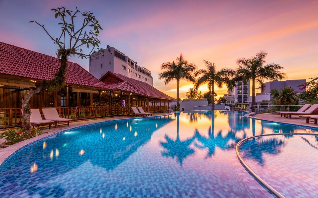 Suncosy Central Hotel フーコック エクステリア 写真